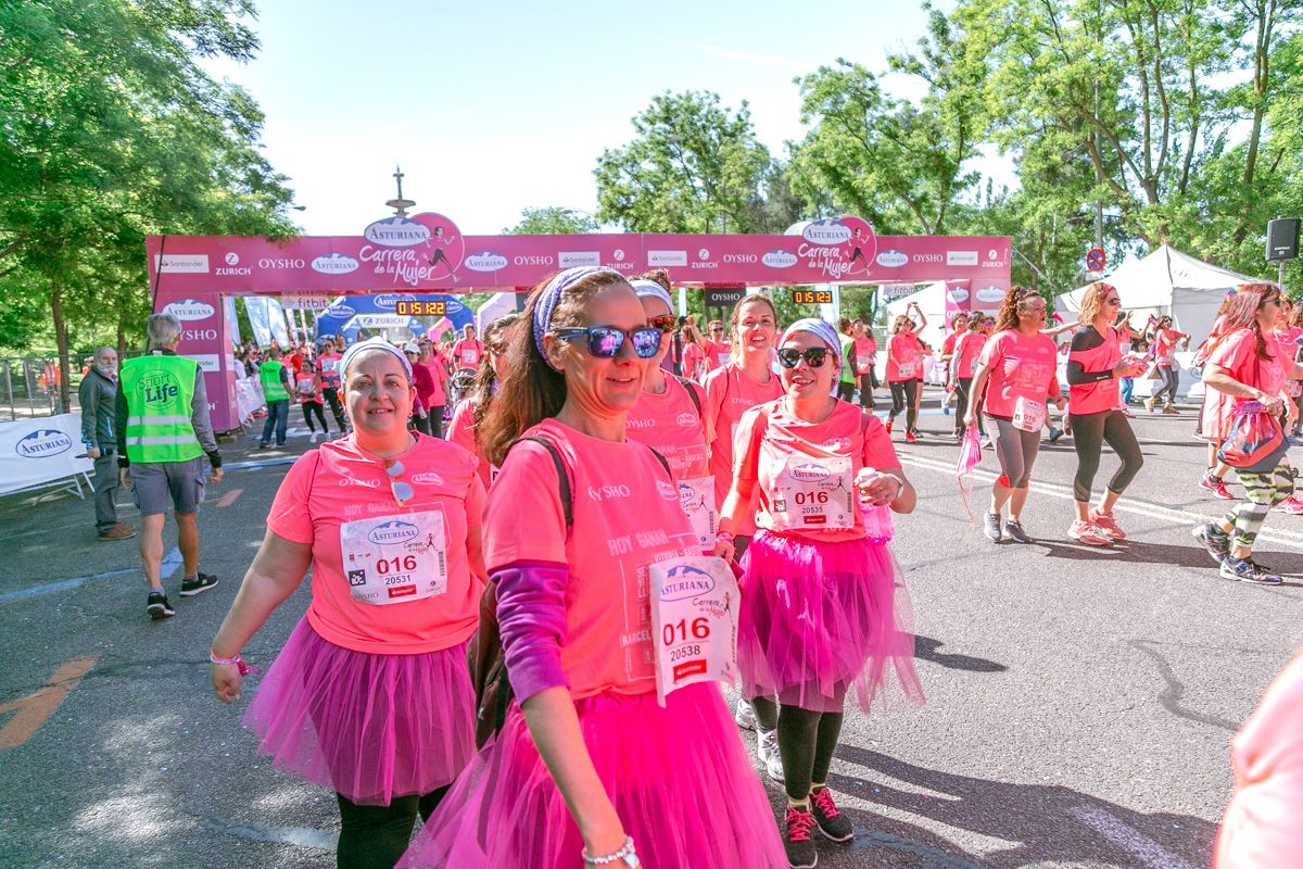 Carrera de la Mujer de Madrid - META, ARCO DERECHO (de 1:49:59 a 1:51:08)