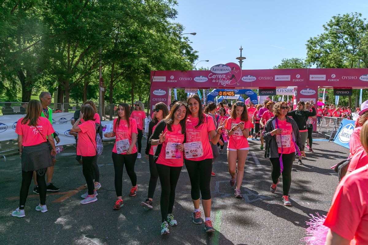 Carrera de la Mujer de Madrid - META, ARCO DERECHO (de 1:53:17 a 1:54:33)