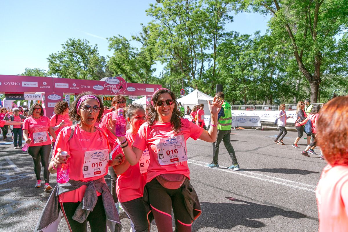 Carrera de la Mujer de Madrid - META, ARCO DERECHO (de 1:51:50 a 1:53:15)