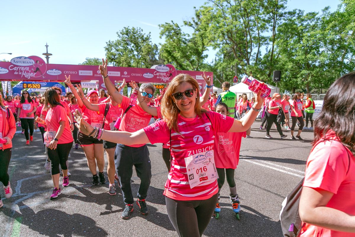 Carrera de la Mujer de Madrid - META, ARCO DERECHO (de 1:53:17 a 1:54:33)