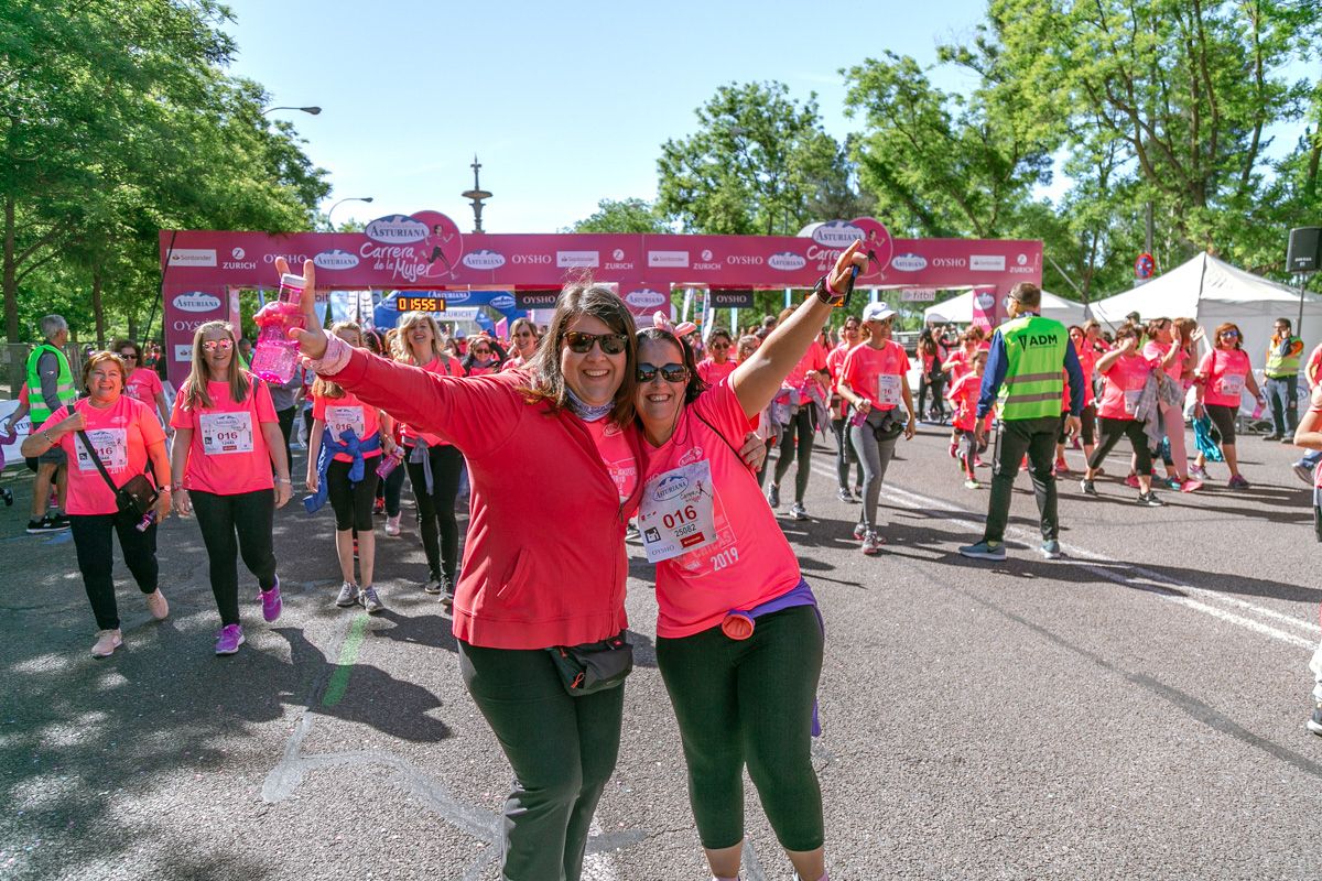 Carrera de la Mujer de Madrid - META, ARCO DERECHO (de 1:54:34 a 1:56:08)