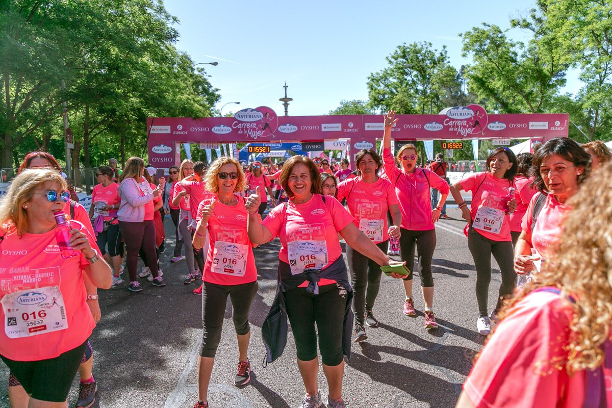 Carrera de la Mujer de Madrid - META, ARCO DERECHO (de 1:54:34 a 1:56:08)