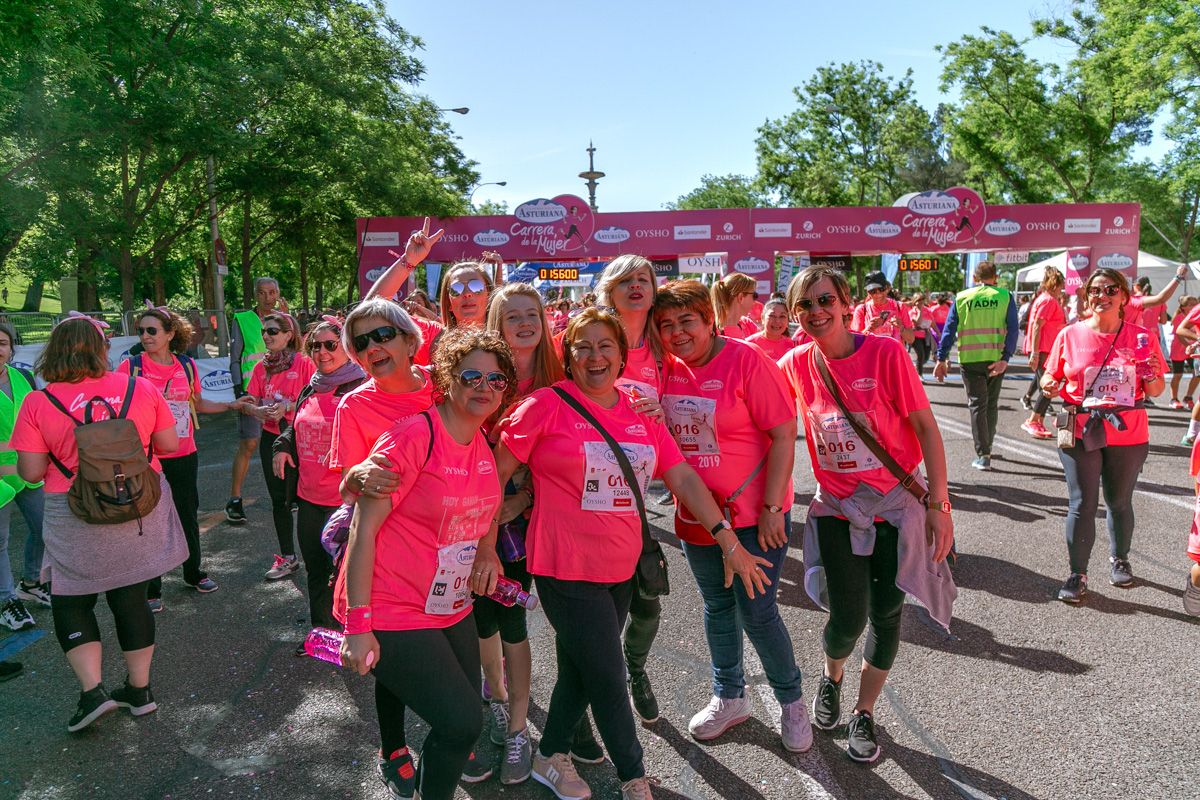 Carrera de la Mujer de Madrid - META, ARCO DERECHO (de 1:54:34 a 1:56:08)