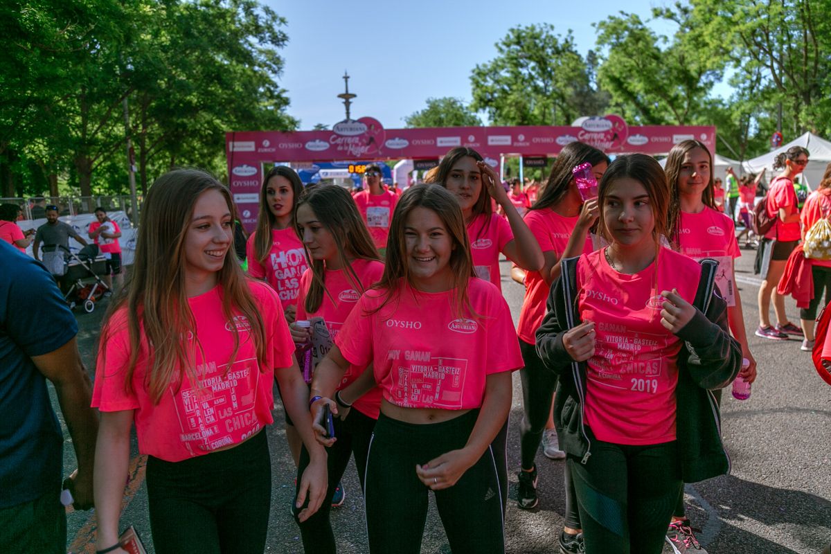 Carrera de la Mujer de Madrid - META, ARCO DERECHO (de 1:56:14 a 1:58:29)
