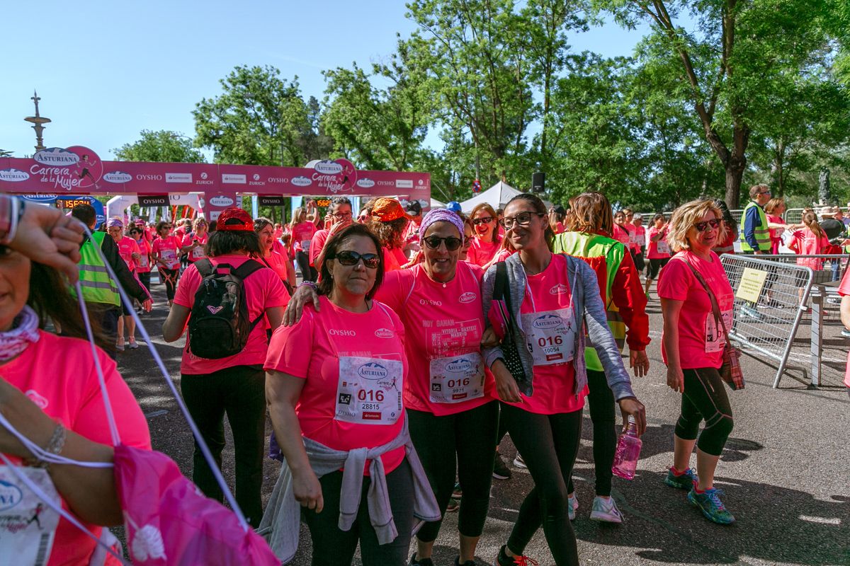 Carrera de la Mujer de Madrid - META, ARCO DERECHO (de 1:56:14 a 1:58:29)