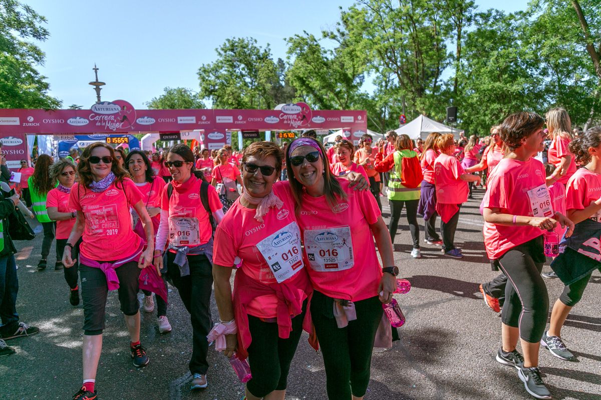 Carrera de la Mujer de Madrid - META, ARCO DERECHO (de 1:56:14 a 1:58:29)