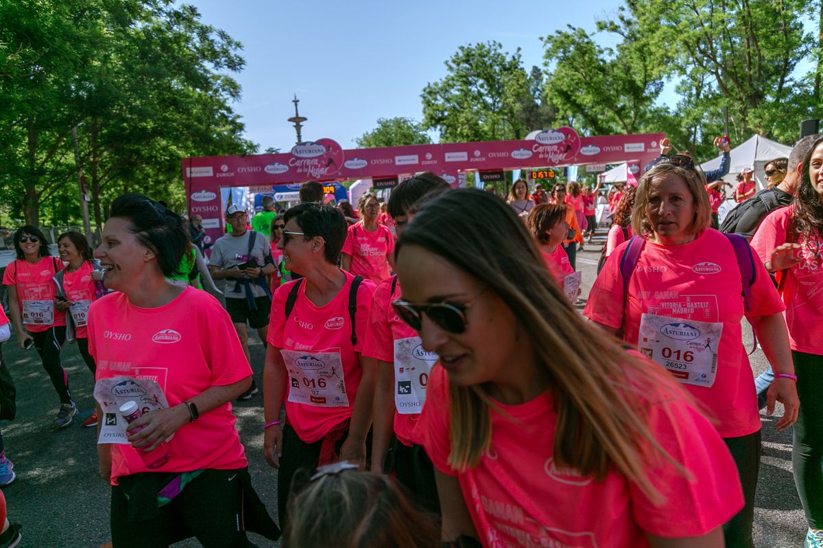 Carrera de la Mujer de Madrid - META, ARCO DERECHO (de 1:56:14 a 1:58:29)