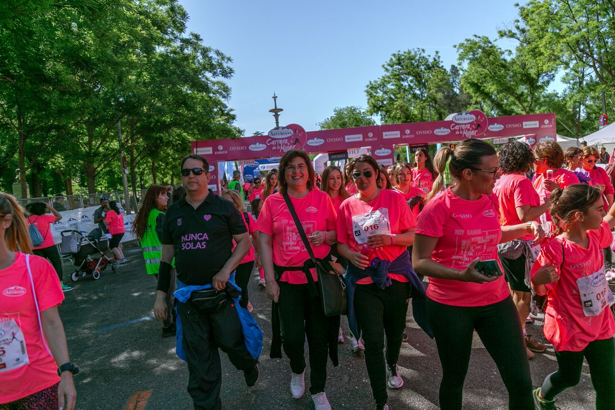Carrera de la Mujer de Madrid - META, ARCO DERECHO (de 1:56:14 a 1:58:29)