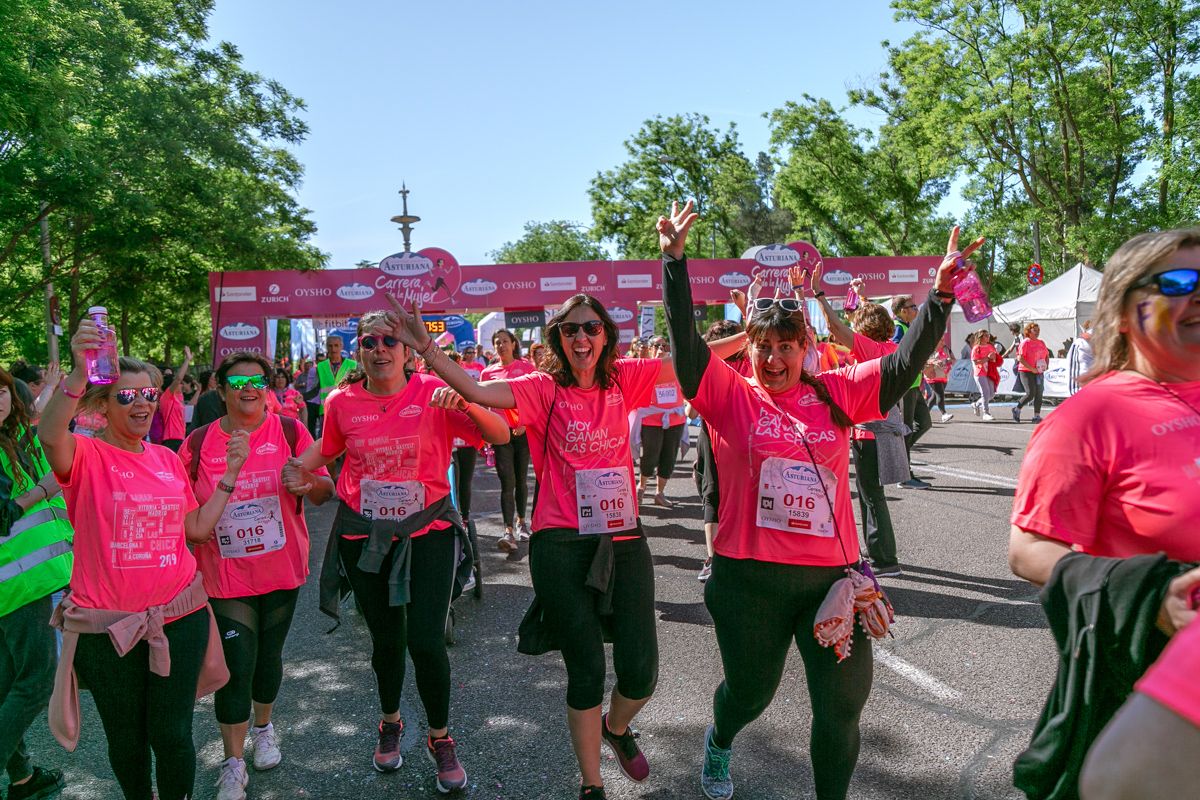 Carrera de la Mujer de Madrid - META, ARCO DERECHO (de 1:56:14 a 1:58:29)