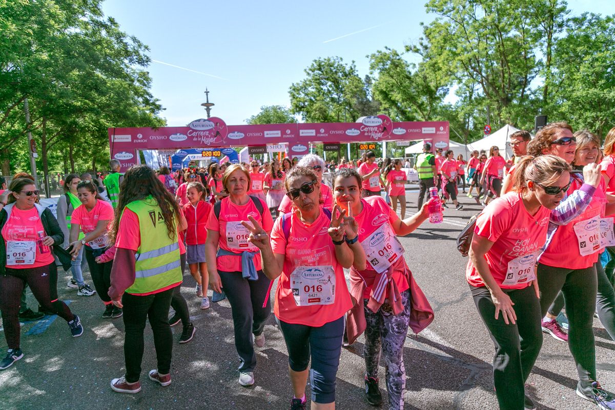 Carrera de la Mujer de Madrid - META, ARCO DERECHO (de 2:01:01 a 2:02:29)