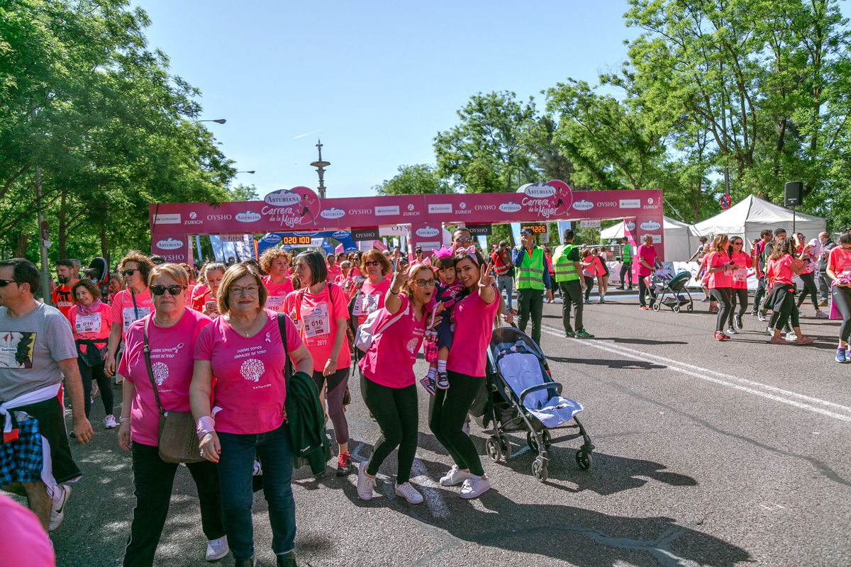 Carrera de la Mujer de Madrid - META, ARCO DERECHO (de 2:01:01 a 2:02:29)