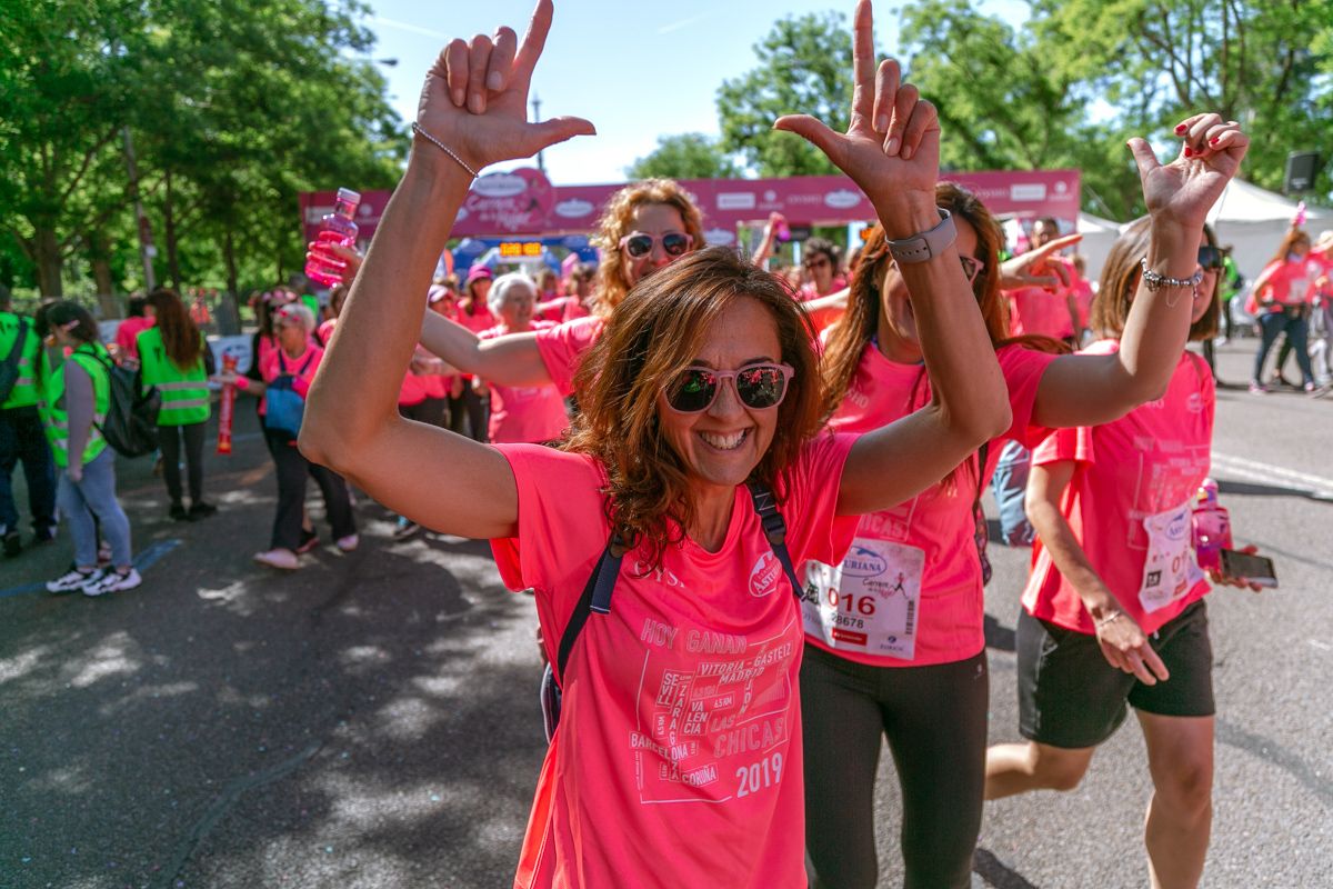 Carrera de la Mujer de Madrid - META, ARCO DERECHO (de 2:01:01 a 2:02:29)
