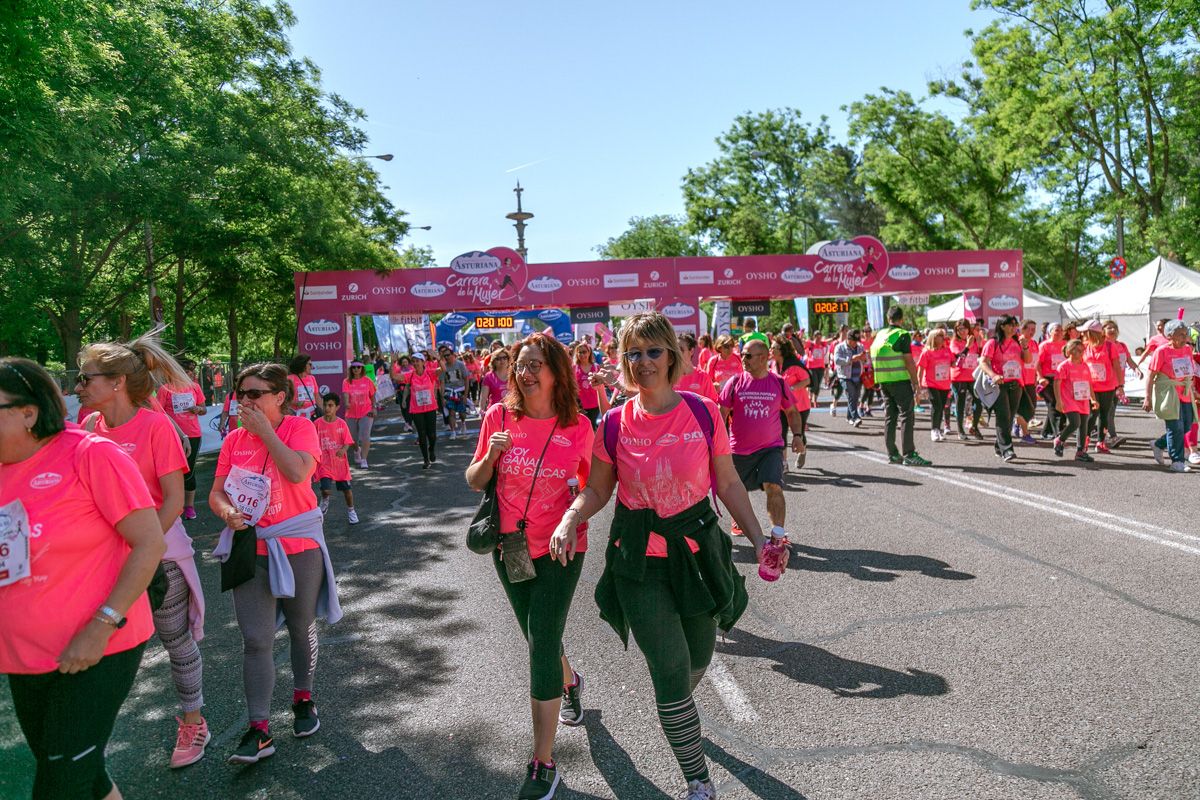 Carrera de la Mujer de Madrid - META, ARCO DERECHO (de 2:01:01 a 2:02:29)