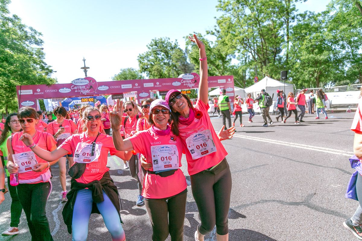 Carrera de la Mujer de Madrid - META, ARCO DERECHO (de 2:01:01 a 2:02:29)