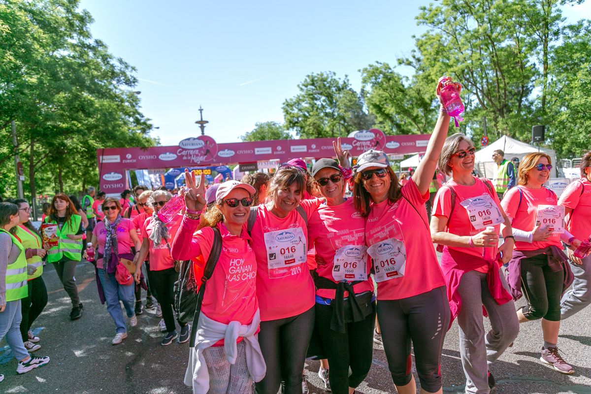 Carrera de la Mujer de Madrid - META, ARCO DERECHO (de 2:01:01 a 2:02:29)