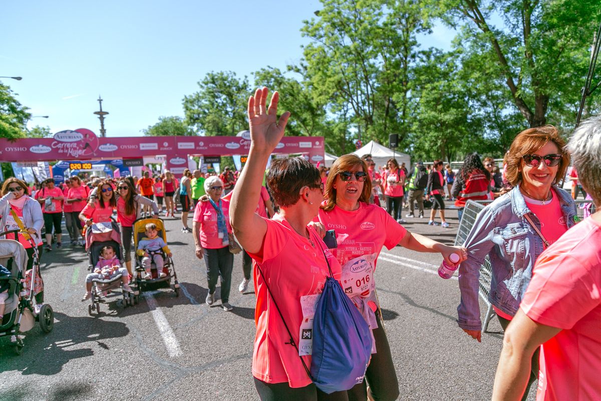 Carrera de la Mujer de Madrid - META, ARCO DERECHO (de 2:02:34 a 2:04:37)