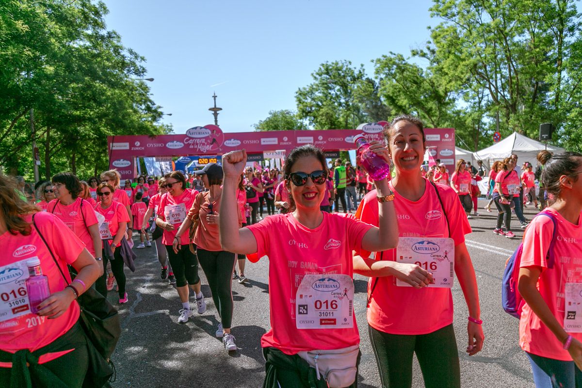 Carrera de la Mujer de Madrid - META, ARCO DERECHO (de 2:01:01 a 2:02:29)