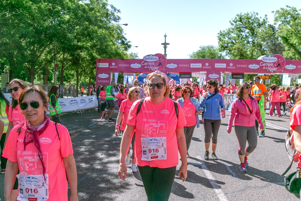 Carrera de la Mujer de Madrid - META, ARCO DERECHO (de 2:02:34 a 2:04:37)