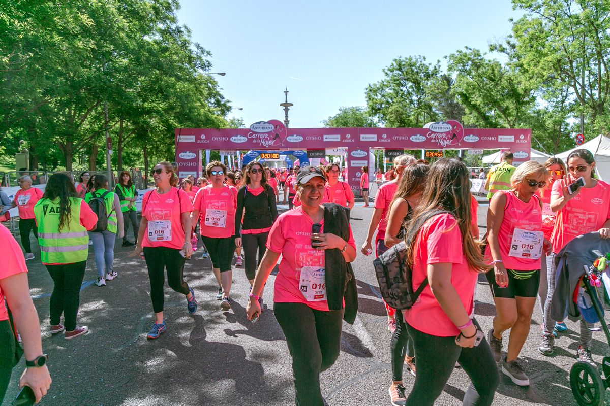 Carrera de la Mujer de Madrid - META, ARCO DERECHO (de 2:04:39 a 2:06:13)