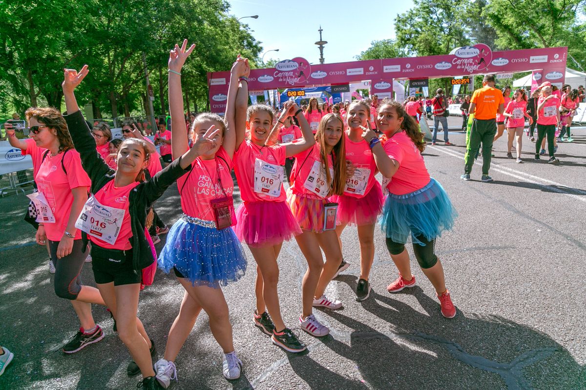 Carrera de la Mujer de Madrid - META, ARCO DERECHO (de 2:02:34 a 2:04:37)
