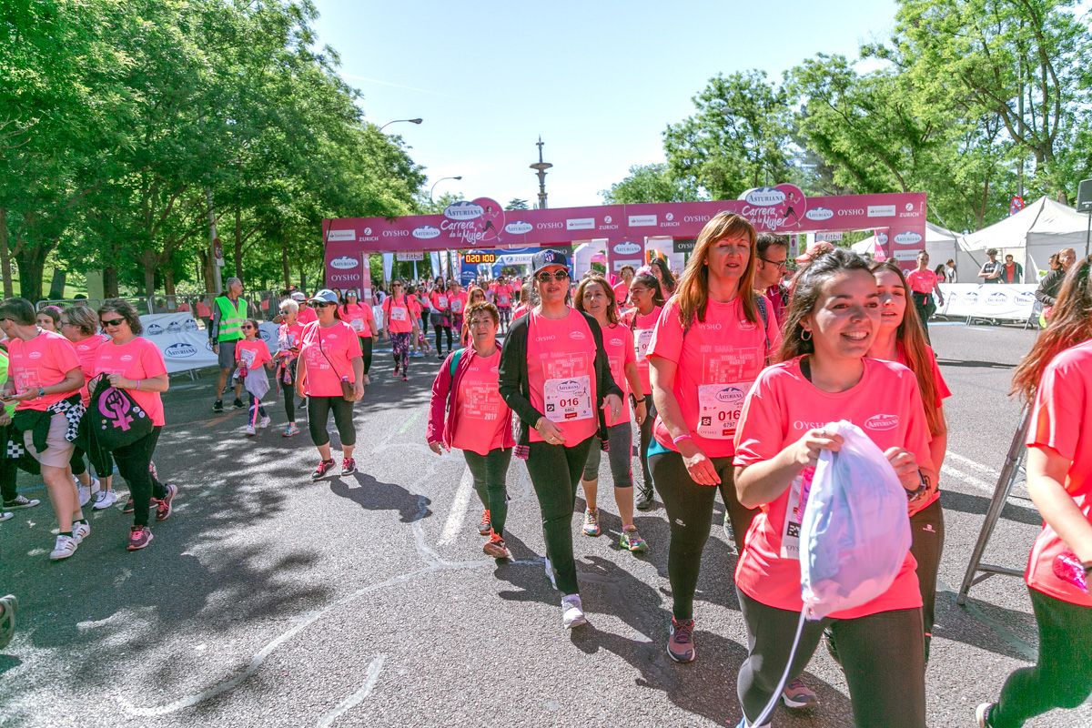 Carrera de la Mujer de Madrid - META, ARCO DERECHO (de 2:02:34 a 2:04:37)