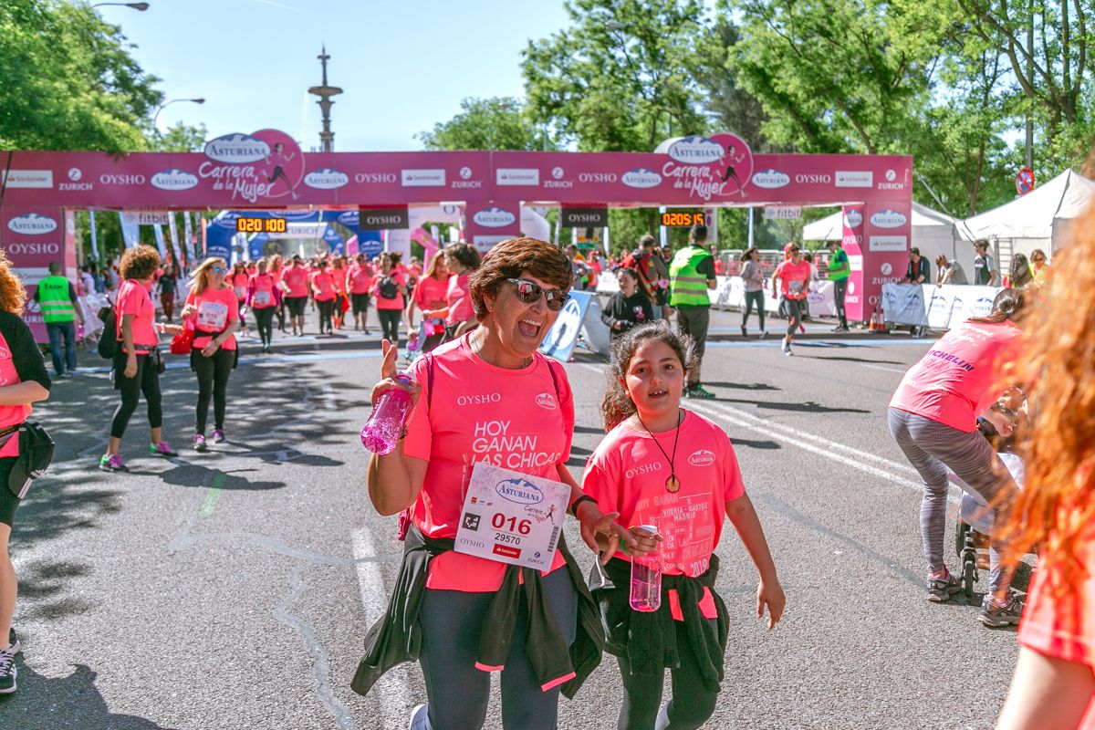 Carrera de la Mujer de Madrid - META, ARCO DERECHO (de 2:04:39 a 2:06:13)
