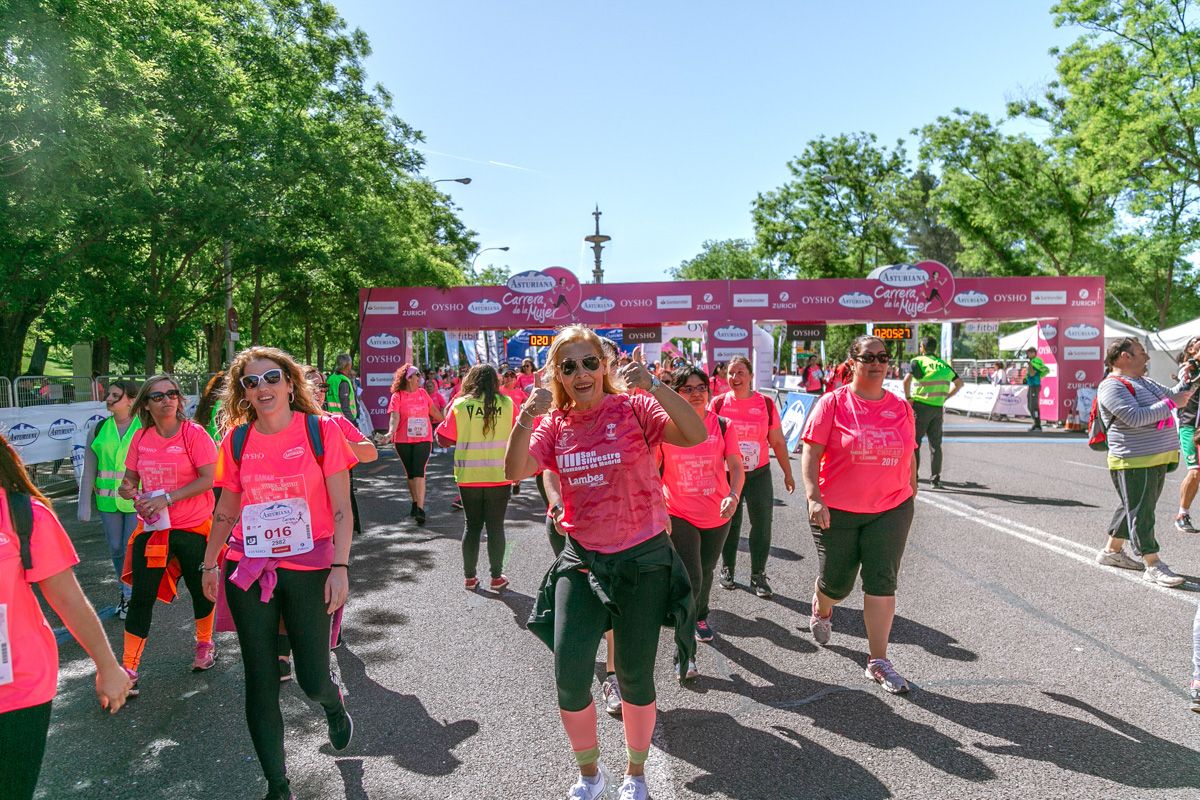 Carrera de la Mujer de Madrid - META, ARCO DERECHO (de 2:04:39 a 2:06:13)