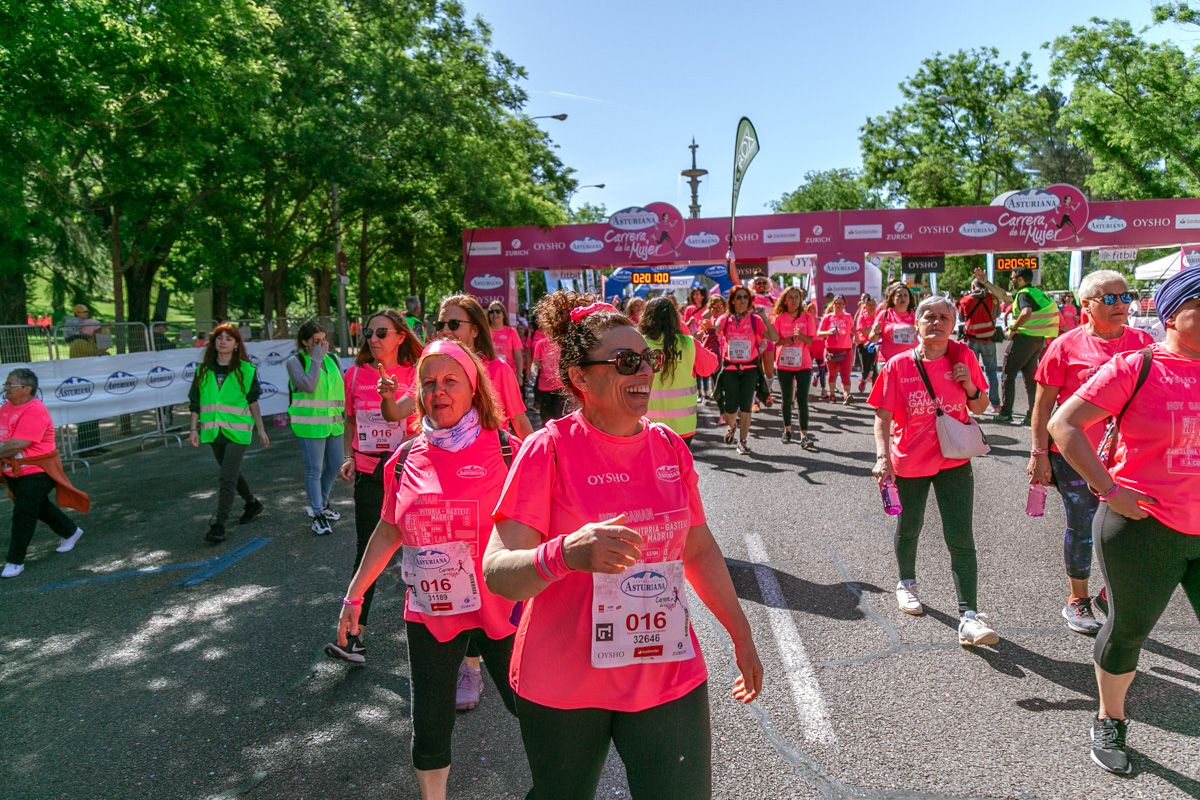Carrera de la Mujer de Madrid - META, ARCO DERECHO (de 2:04:39 a 2:06:13)