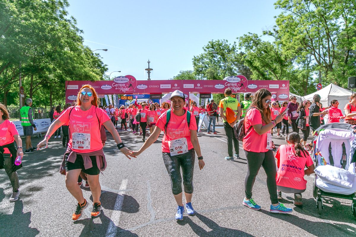 Carrera de la Mujer de Madrid - META, ARCO DERECHO (de 2:04:39 a 2:06:13)