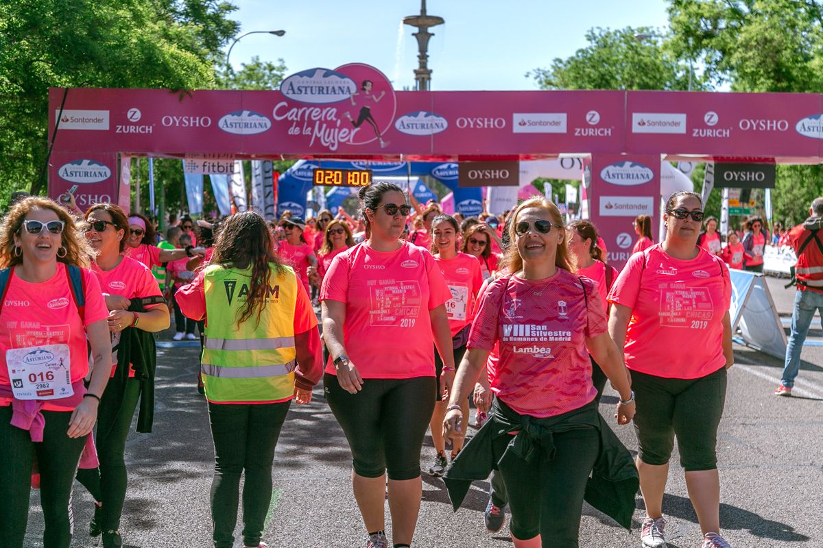 Carrera de la Mujer de Madrid - META, ARCO DERECHO (de 2:04:39 a 2:06:13)