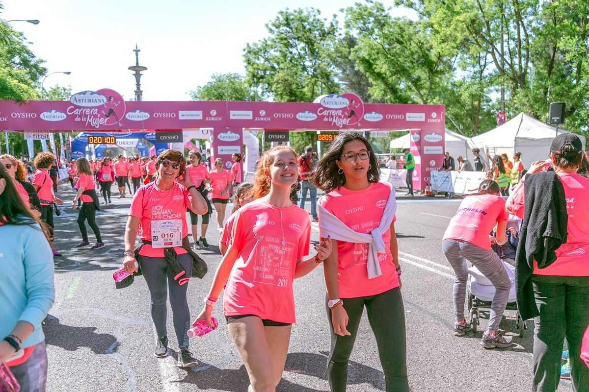 Carrera de la Mujer de Madrid - META, ARCO DERECHO (de 2:04:39 a 2:06:13)