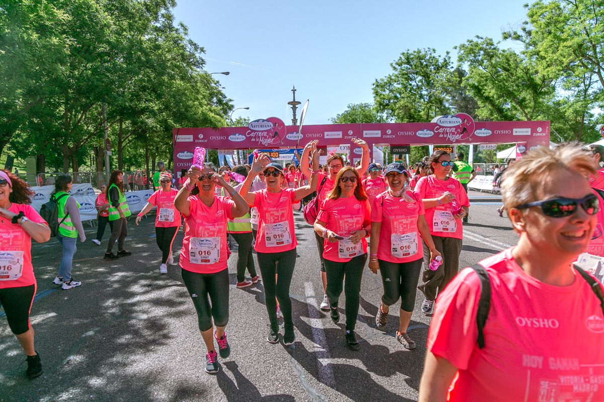 Carrera de la Mujer de Madrid - META, ARCO DERECHO (de 2:04:39 a 2:06:13)