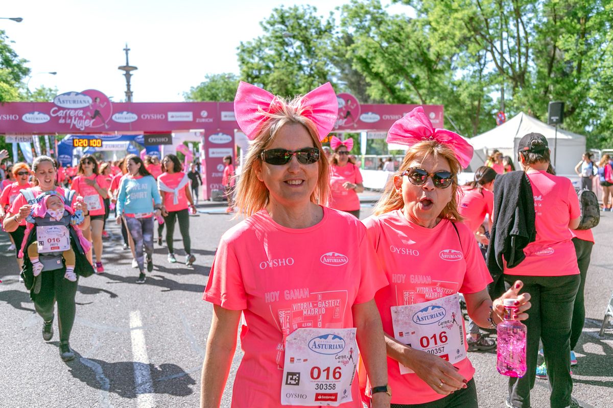 Carrera de la Mujer de Madrid - META, ARCO DERECHO (de 2:04:39 a 2:06:13)