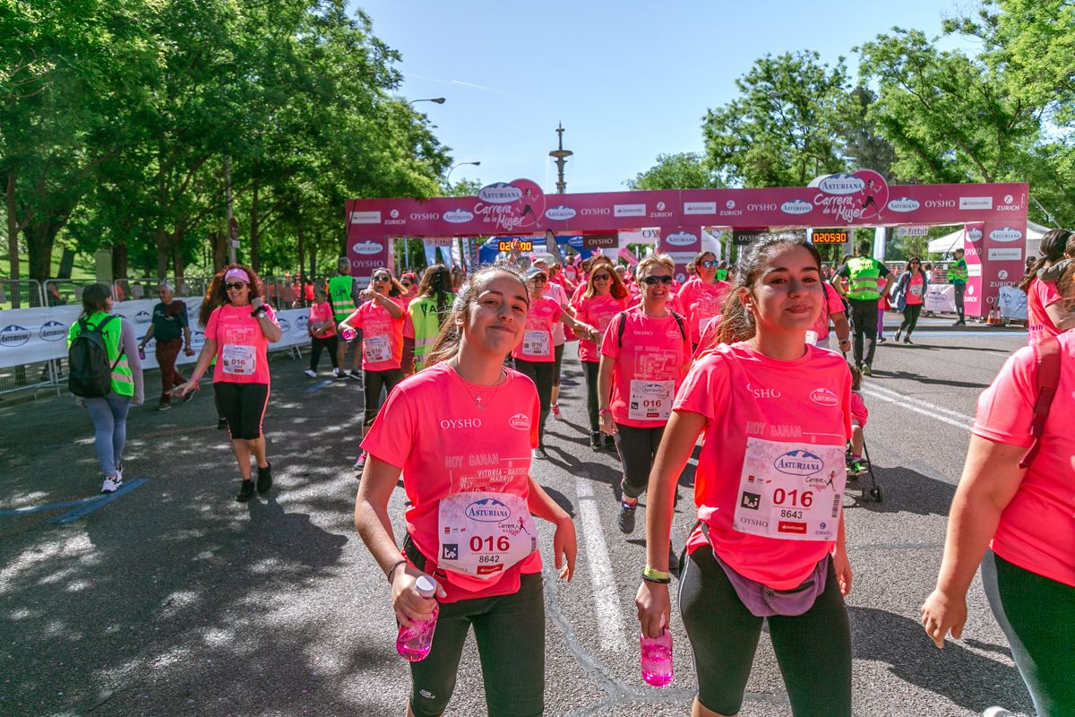 Carrera de la Mujer de Madrid - META, ARCO DERECHO (de 2:04:39 a 2:06:13)