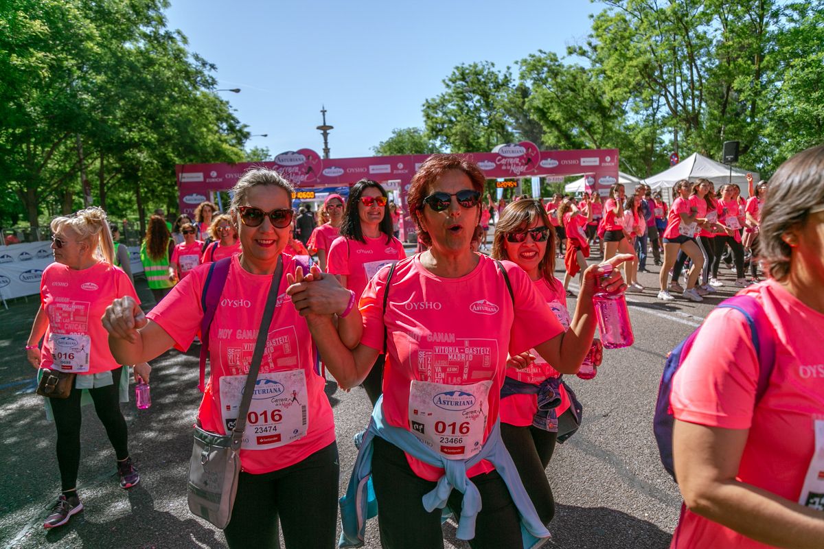Carrera de la Mujer de Madrid - META, ARCO DERECHO (de 2:09:11 a 2:10:49)