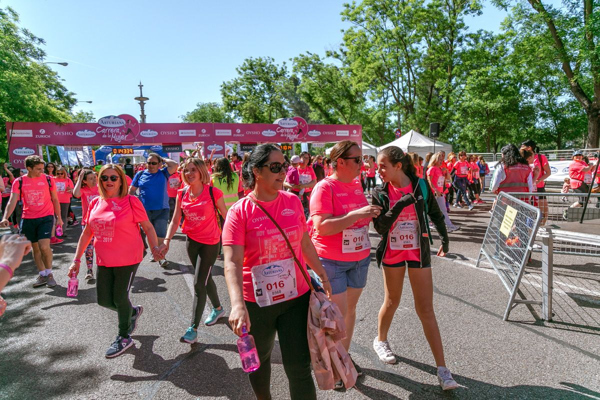 Carrera de la Mujer de Madrid - META, ARCO DERECHO (de 2:09:11 a 2:10:49)