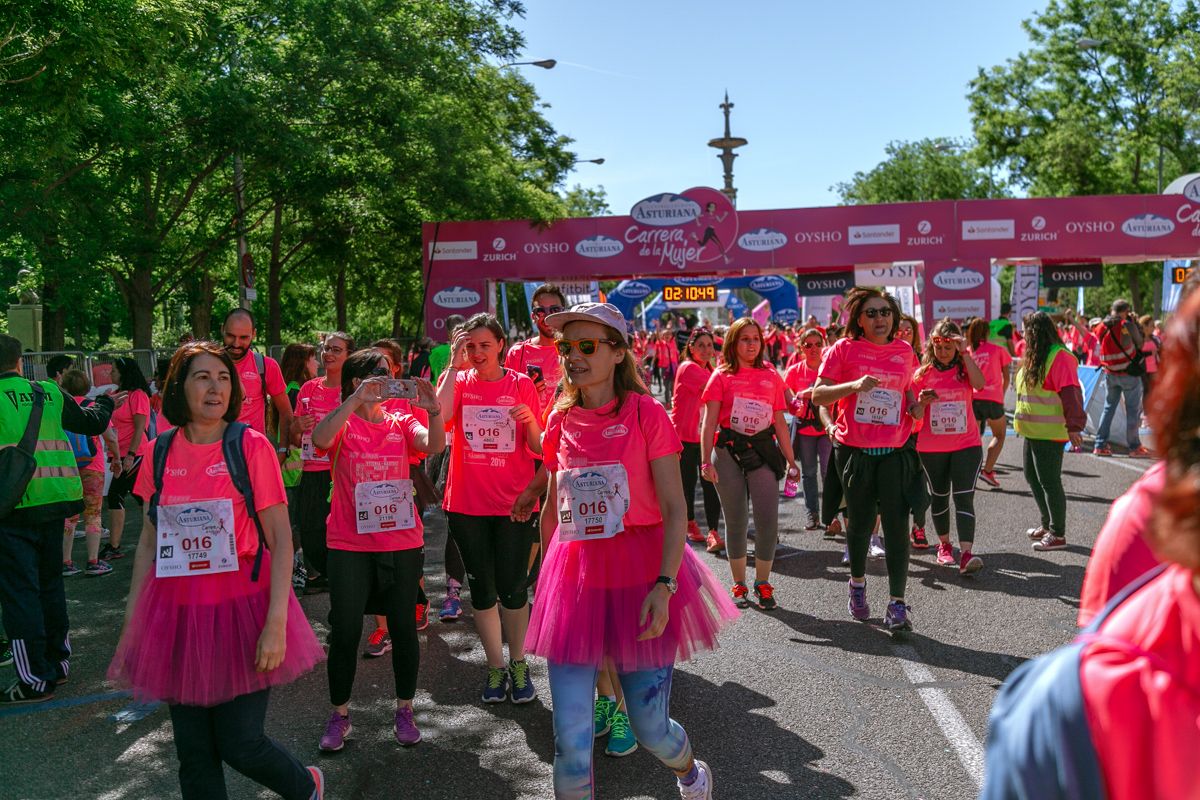 Carrera de la Mujer de Madrid - META, ARCO DERECHO (de 2:10:50 a 2:12:20)