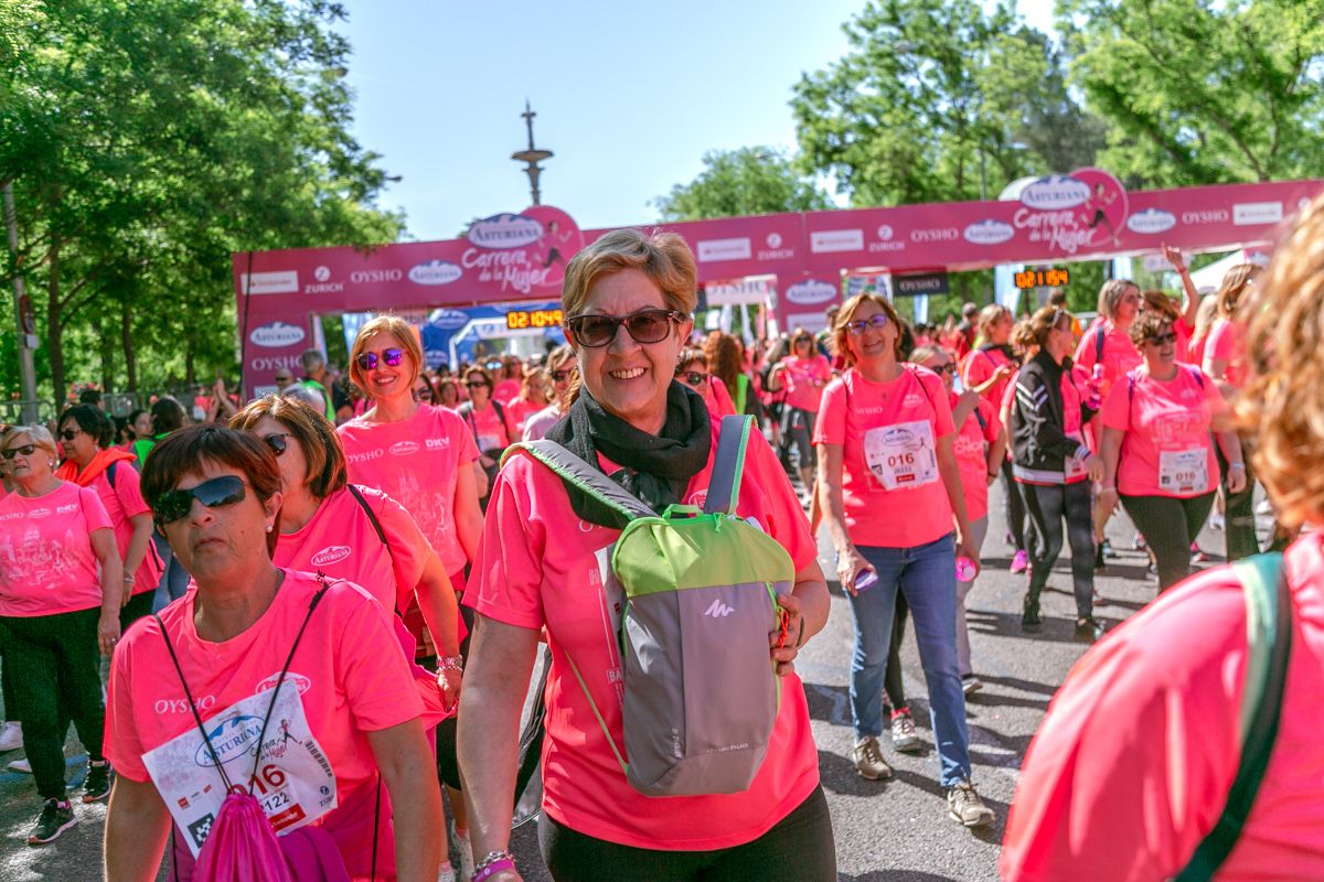 Carrera de la Mujer de Madrid - META, ARCO DERECHO (de 2:10:50 a 2:12:20)