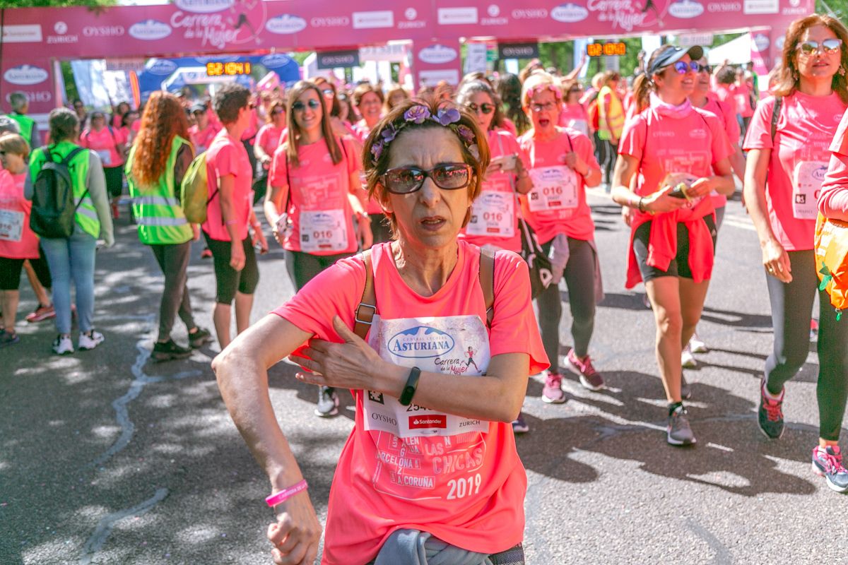 Carrera de la Mujer de Madrid - META, ARCO DERECHO (de 2:09:11 a 2:10:49)