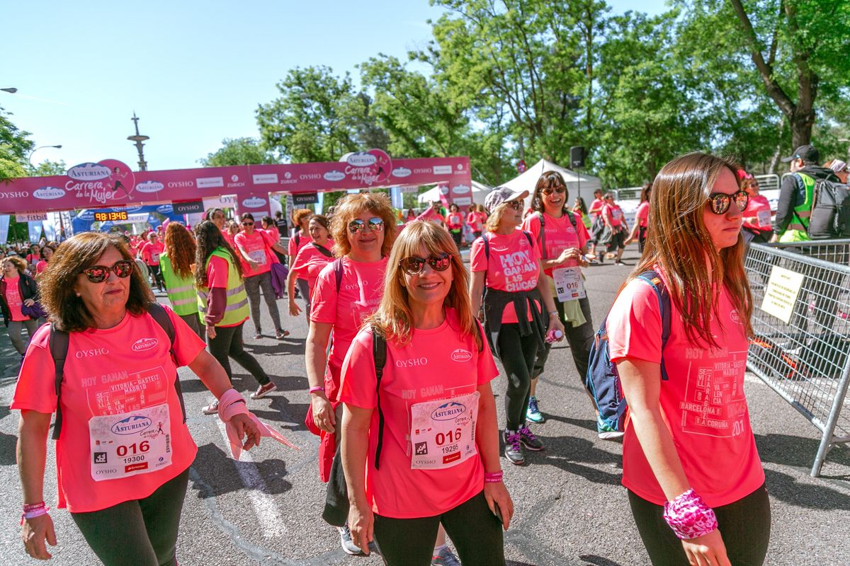 Carrera de la Mujer de Madrid - META, ARCO DERECHO (de 2:12:22 a 2:14:54)
