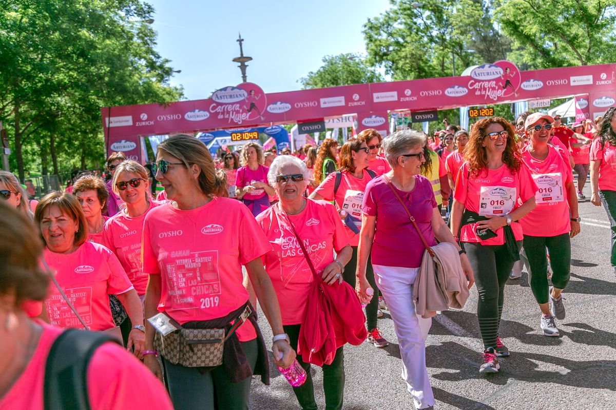 Carrera de la Mujer de Madrid - META, ARCO DERECHO (de 2:10:50 a 2:12:20)