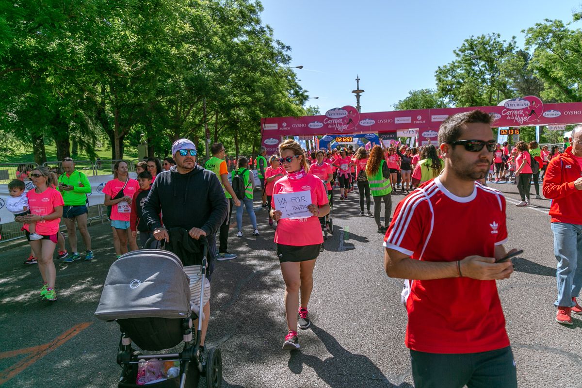 Carrera de la Mujer de Madrid - META, ARCO DERECHO (de 2:12:22 a 2:14:54)