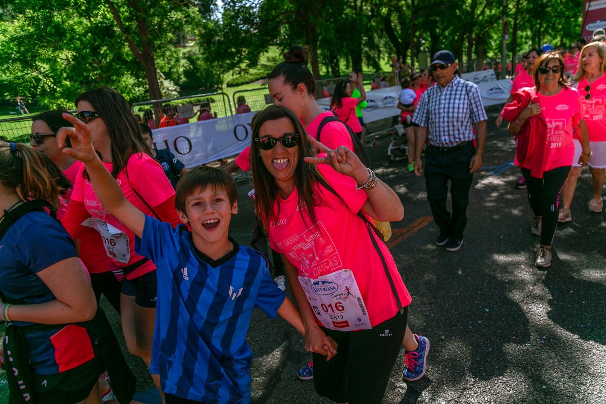 Carrera de la Mujer de Madrid - META, ARCO DERECHO (de 2:10:50 a 2:12:20)