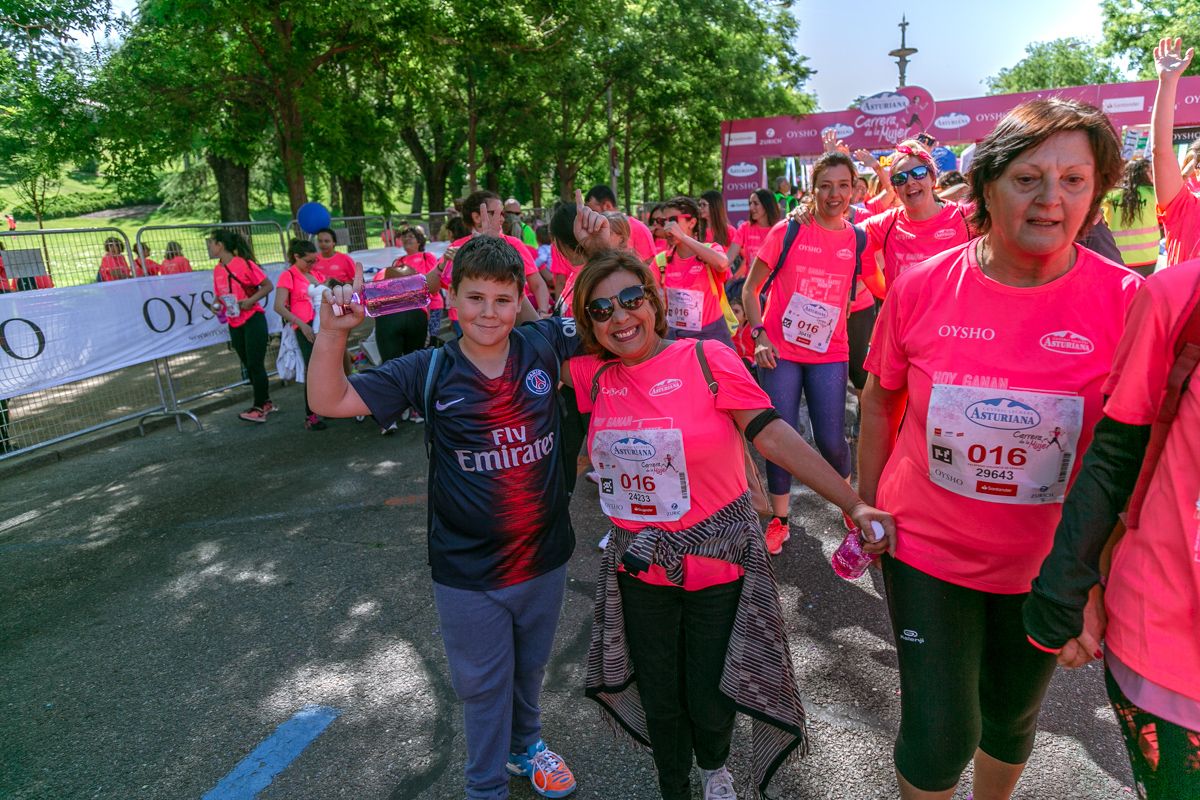 Carrera de la Mujer de Madrid - META, ARCO DERECHO (de 2:10:50 a 2:12:20)