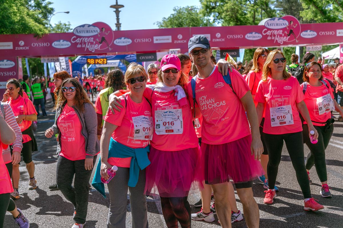 Carrera de la Mujer de Madrid - META, ARCO DERECHO (de 2:12:22 a 2:14:54)