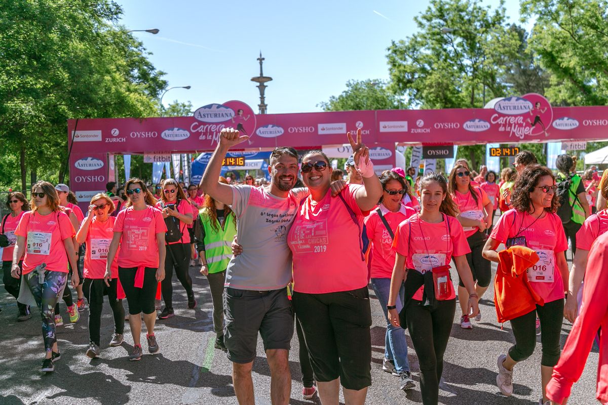 Carrera de la Mujer de Madrid - META, ARCO DERECHO (de 2:12:22 a 2:14:54)