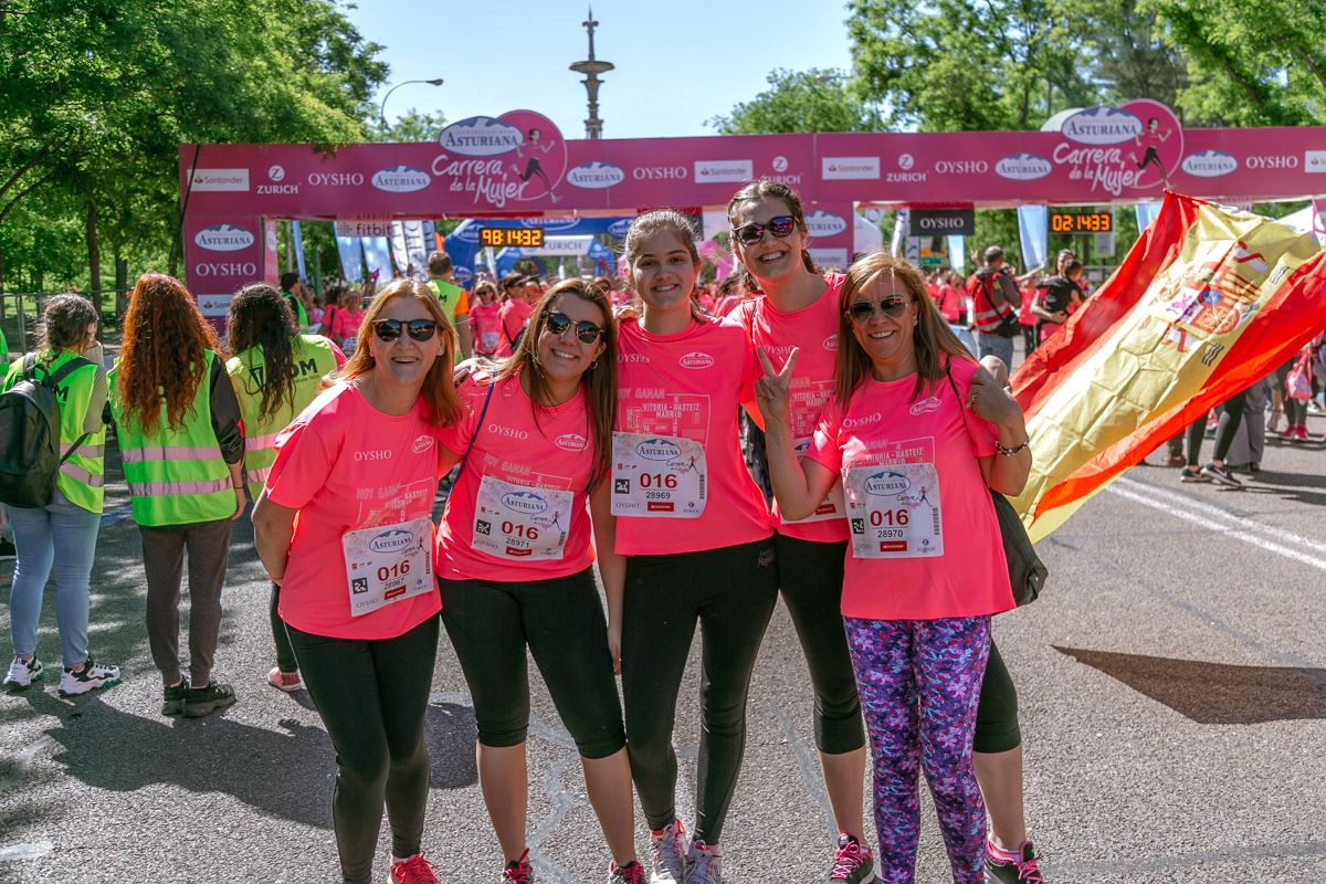 Carrera de la Mujer de Madrid - META, ARCO DERECHO (de 2:12:22 a 2:14:54)