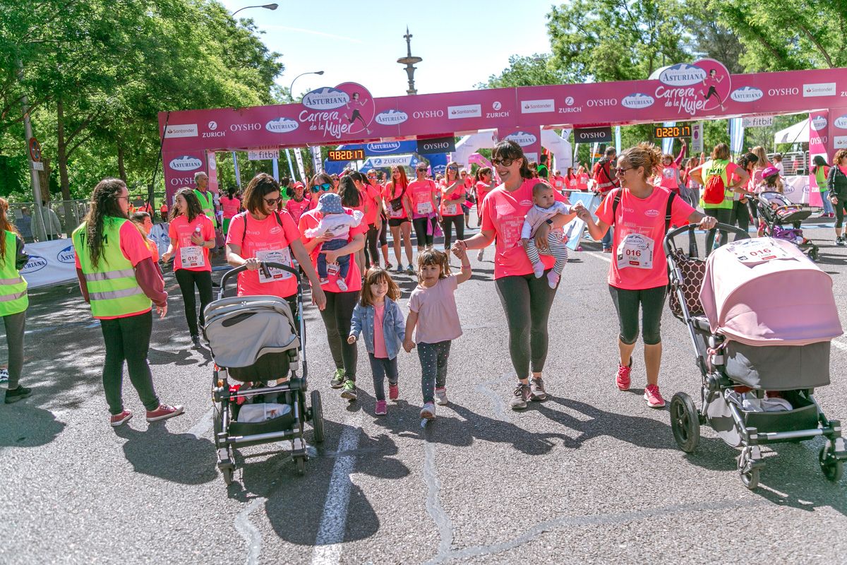 Carrera de la Mujer de Madrid - META, ARCO DERECHO (de 2:17:52 a 2:20:31)