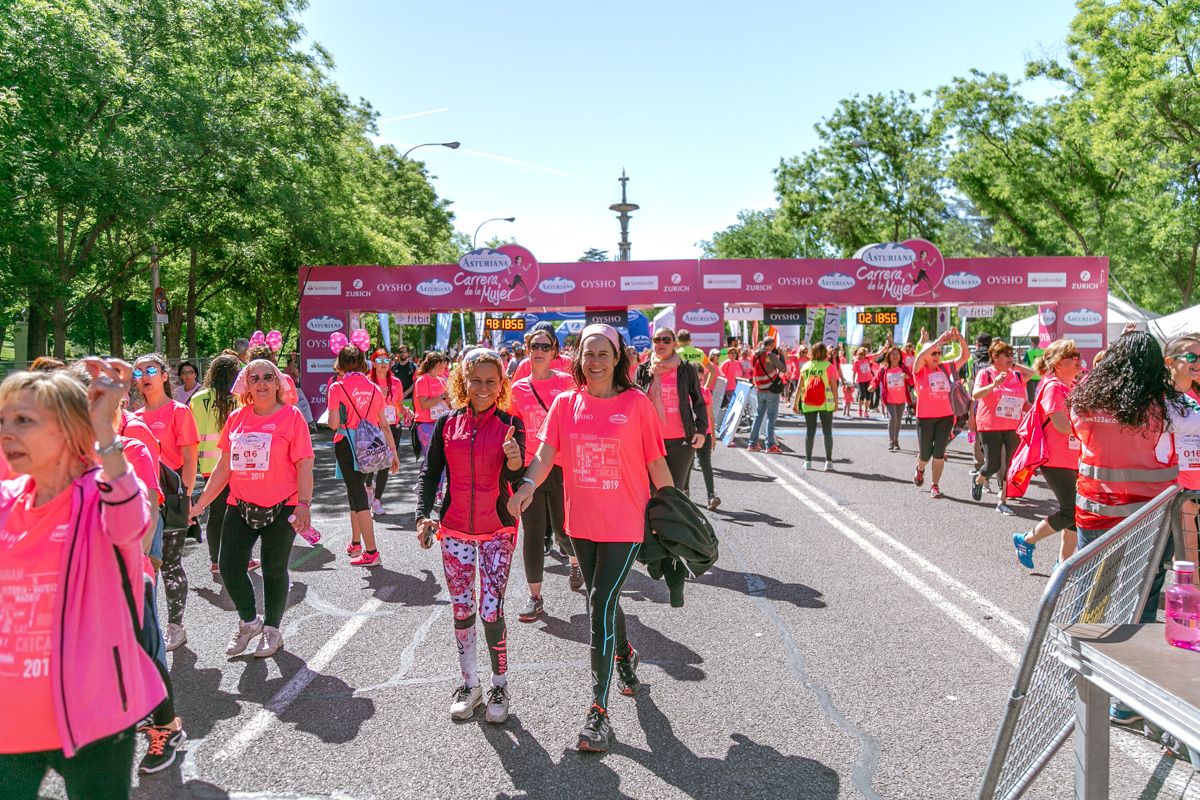 Carrera de la Mujer de Madrid - META, ARCO DERECHO (de 2:17:52 a 2:20:31)