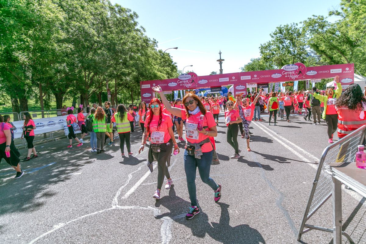 Carrera de la Mujer de Madrid - META, ARCO DERECHO (de 2:17:52 a 2:20:31)